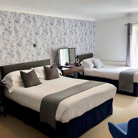 Redesdale Arms Hotel Отърбърн Екстериор снимка