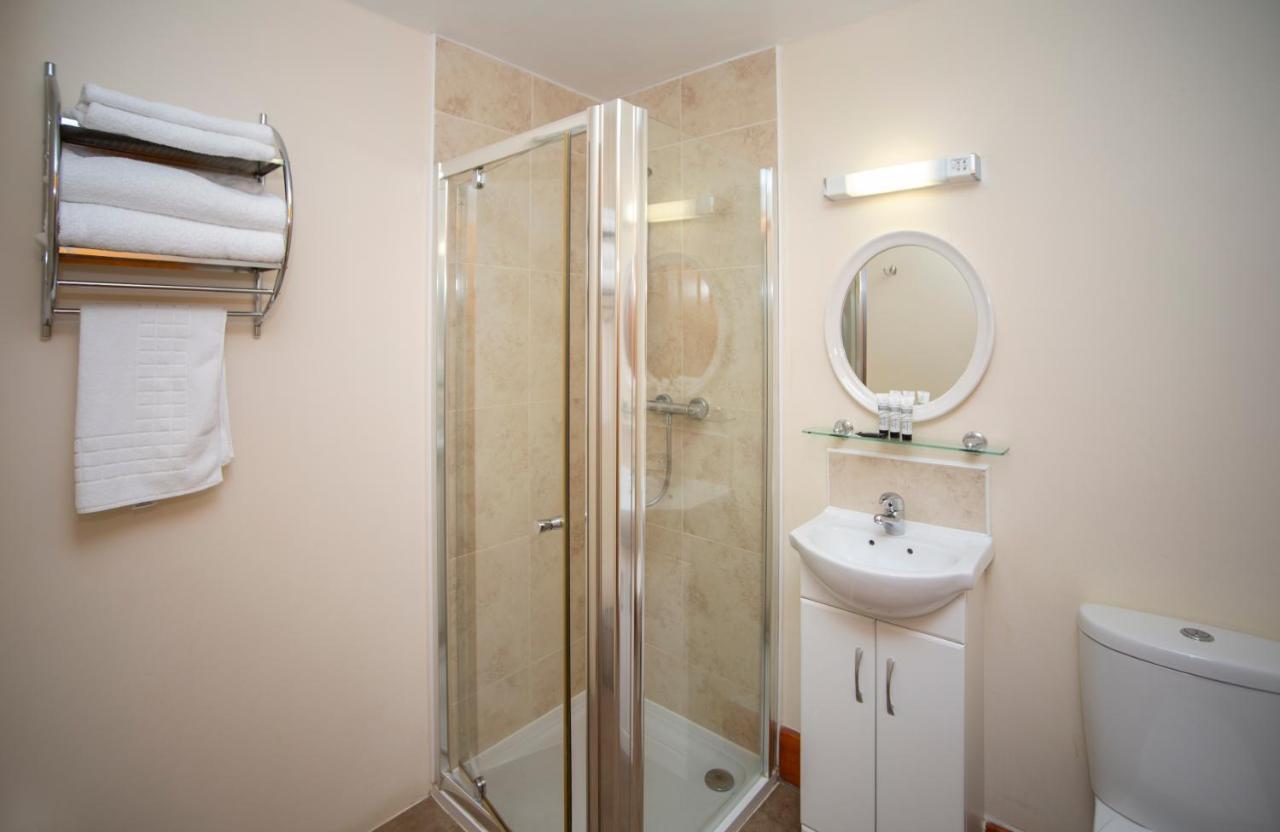 Redesdale Arms Hotel Отърбърн Екстериор снимка