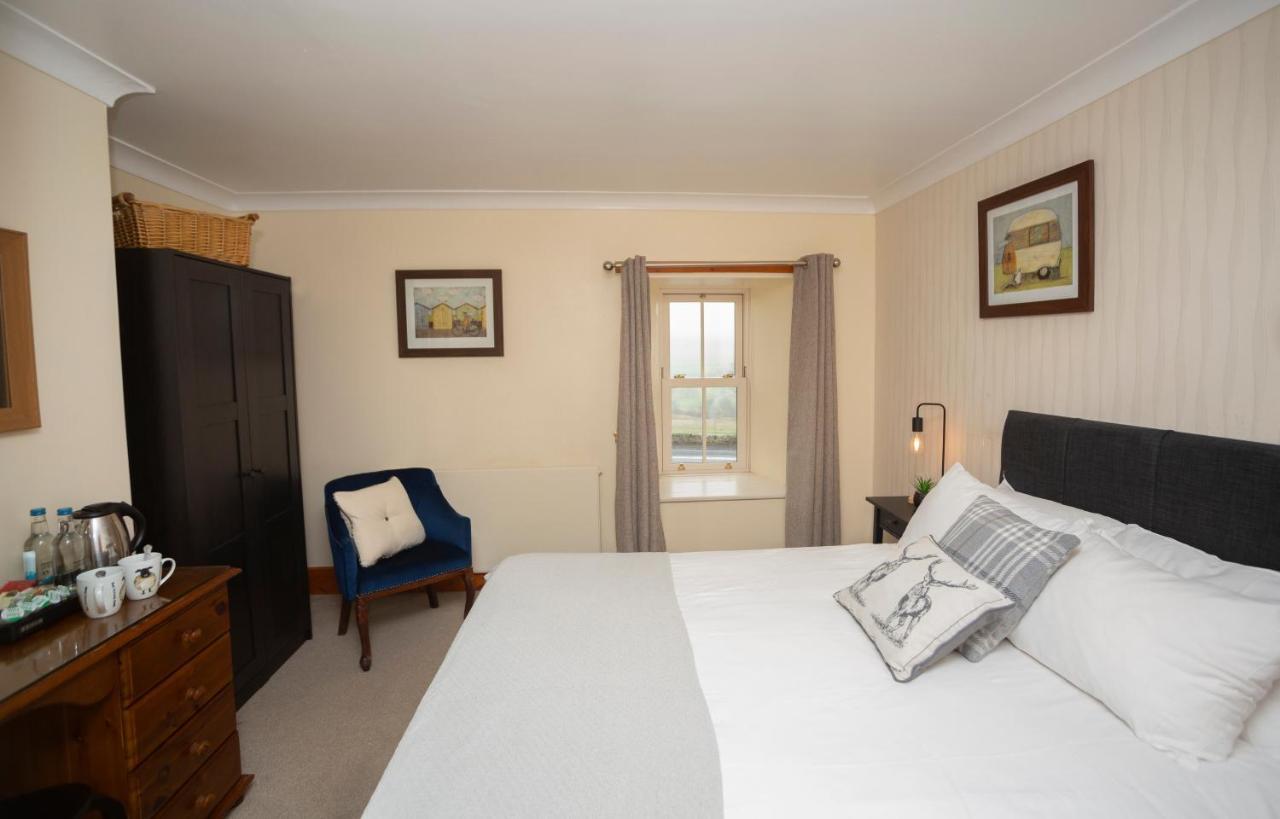 Redesdale Arms Hotel Отърбърн Екстериор снимка