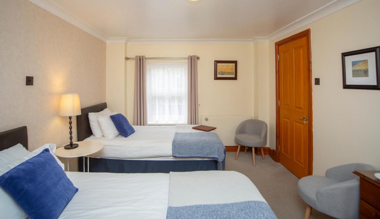 Redesdale Arms Hotel Отърбърн Екстериор снимка