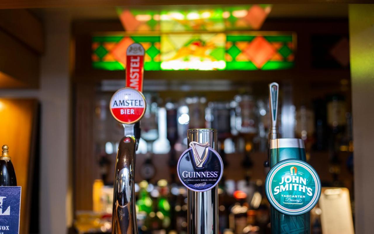 Redesdale Arms Hotel Отърбърн Екстериор снимка