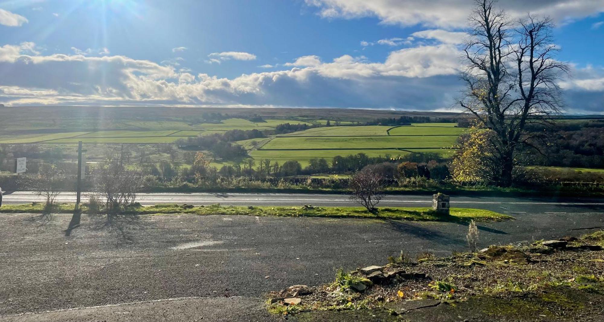 Redesdale Arms Hotel Отърбърн Екстериор снимка