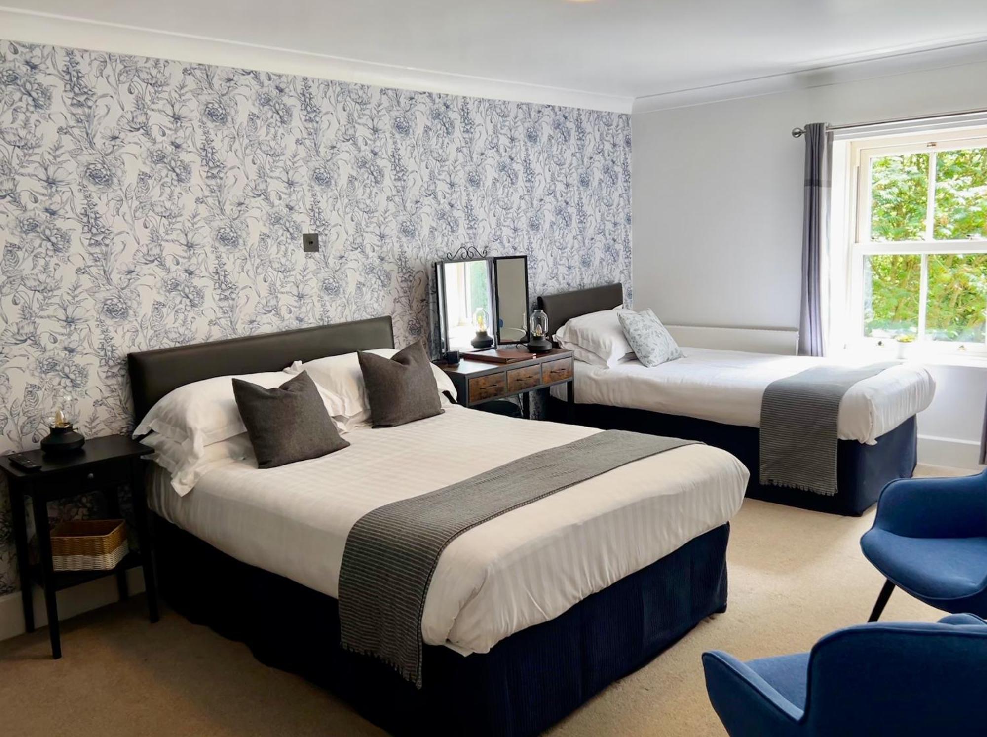 Redesdale Arms Hotel Отърбърн Екстериор снимка